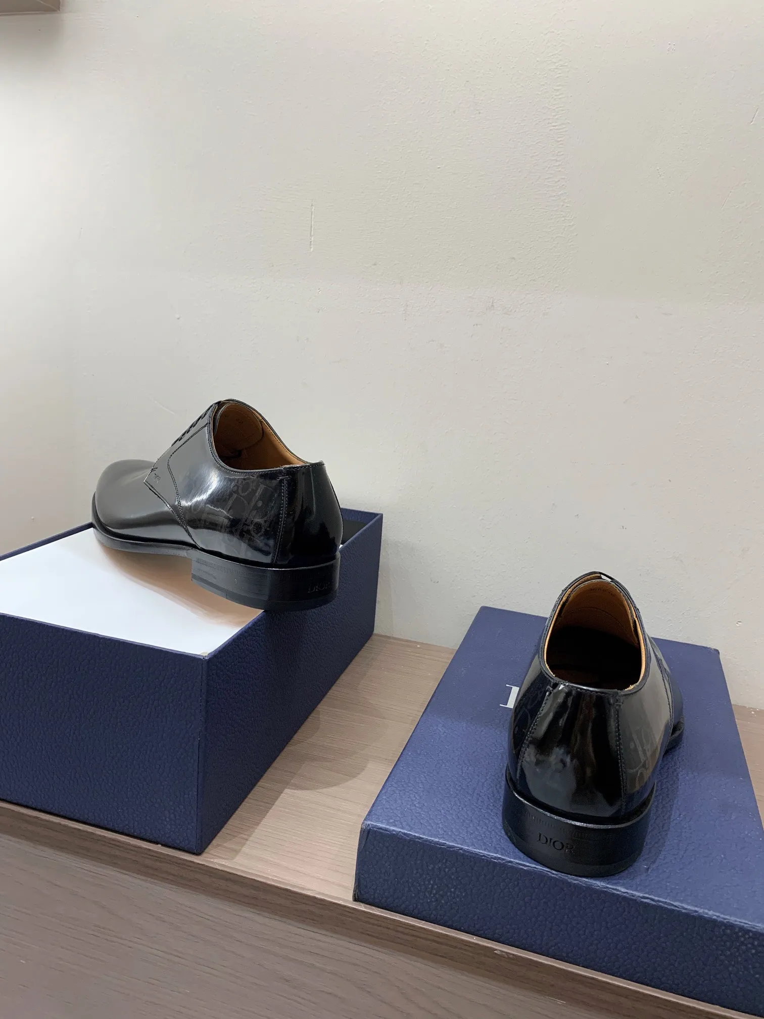 940💰 Dior high-end men's boutique casual leather shoes, imported cowhide upper, water-dyed cowhide lining, imported genuine leather outsole, perfect details, standard code 39-44 (38.45.46 customized, non-returnable and non-exchangeable),